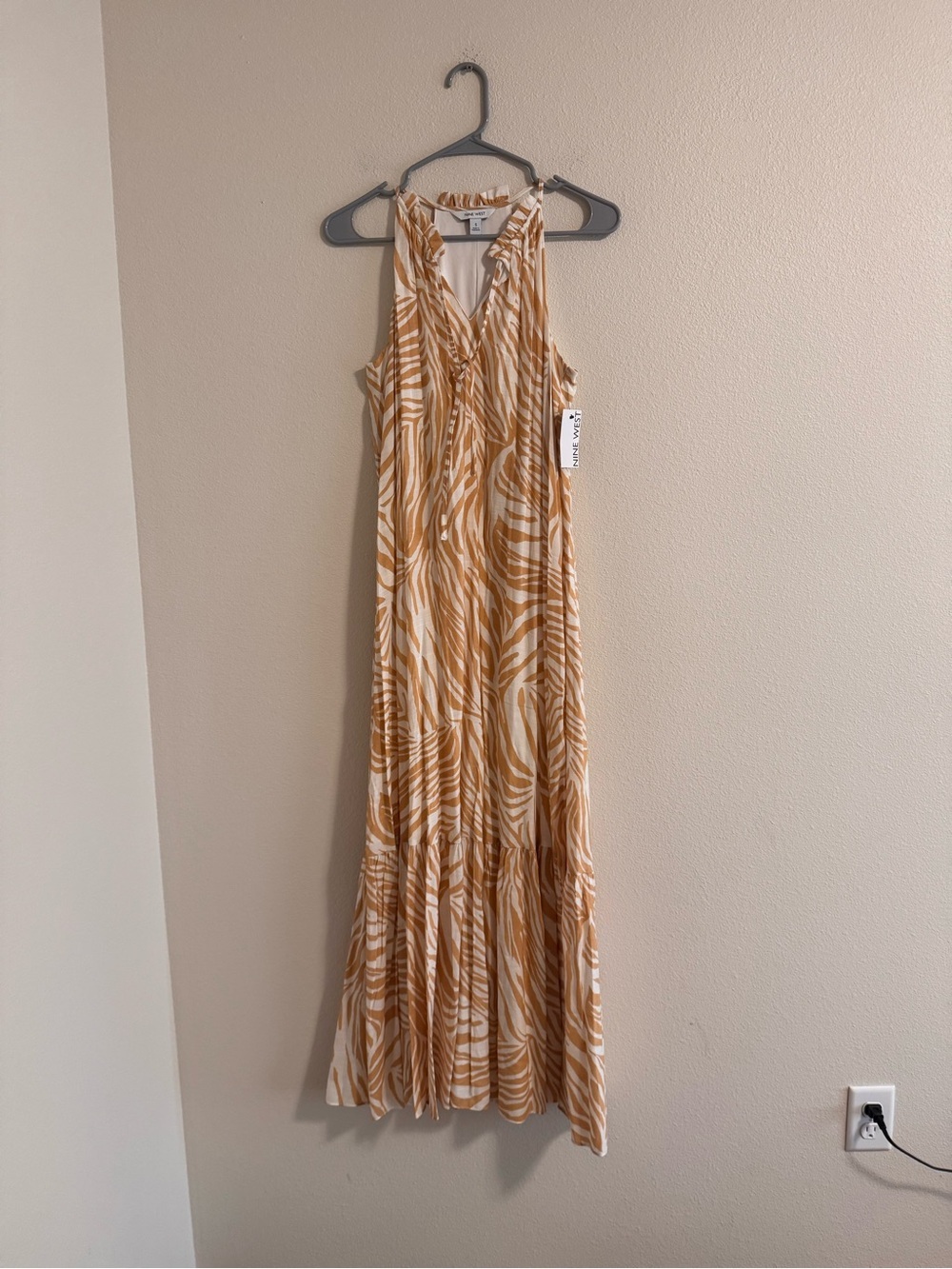 Nine West Cream & Tan Sleeveless Printed Maxi Dress - Picture 1 of 3